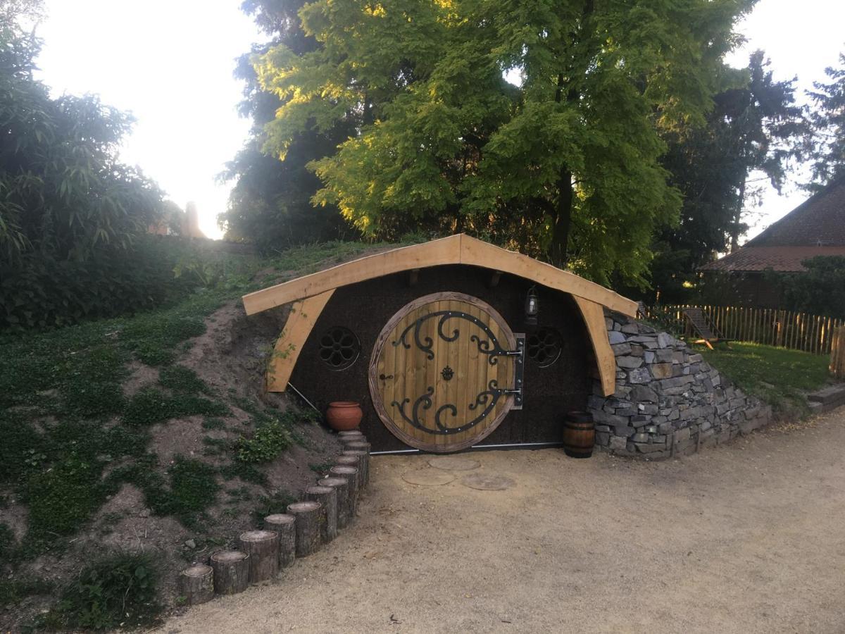 Domaine De Carnin Ξενοδοχείο Beloeil Εξωτερικό φωτογραφία